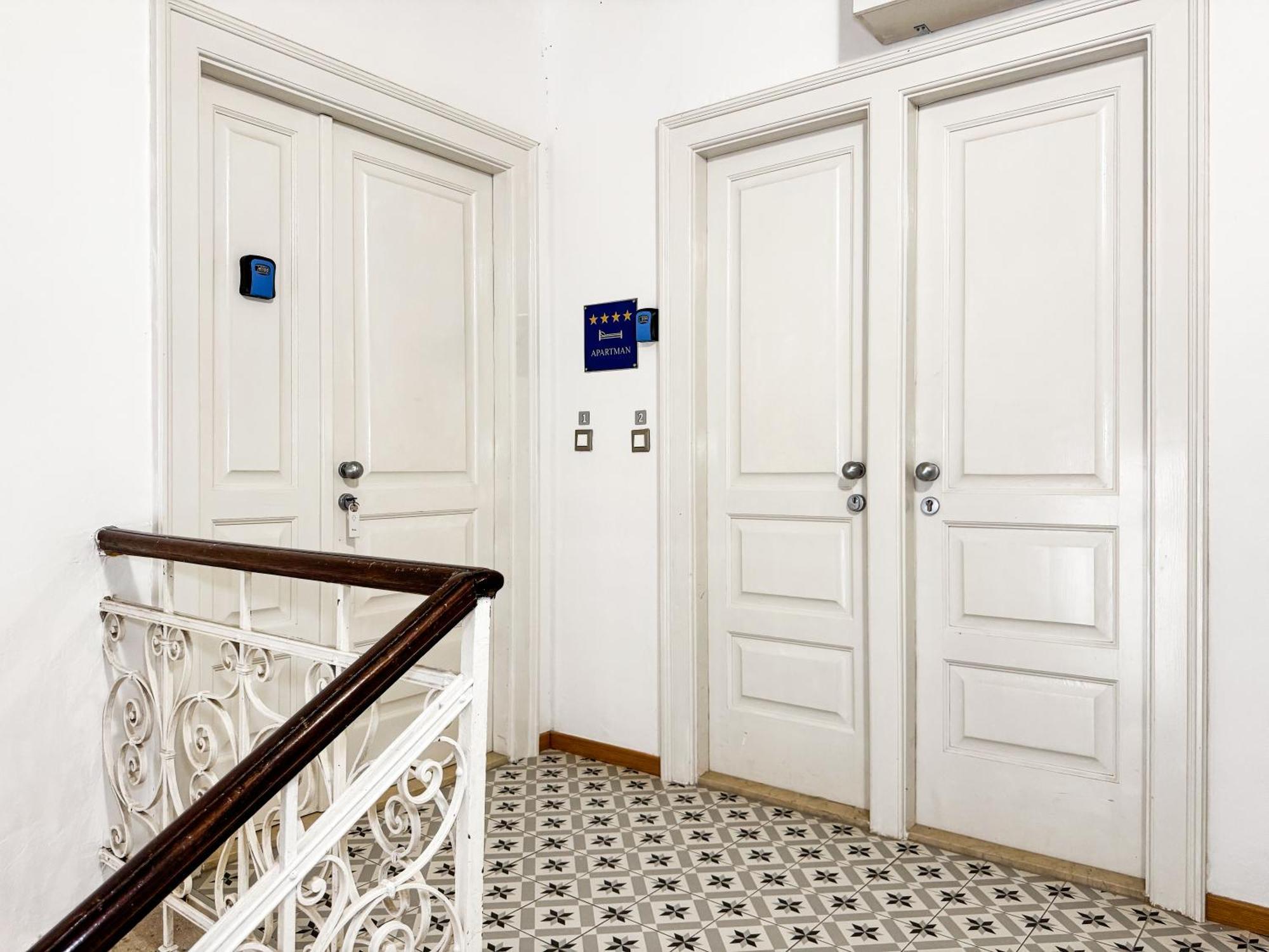 Apartments Lovro & Lena Дубровник Екстер'єр фото